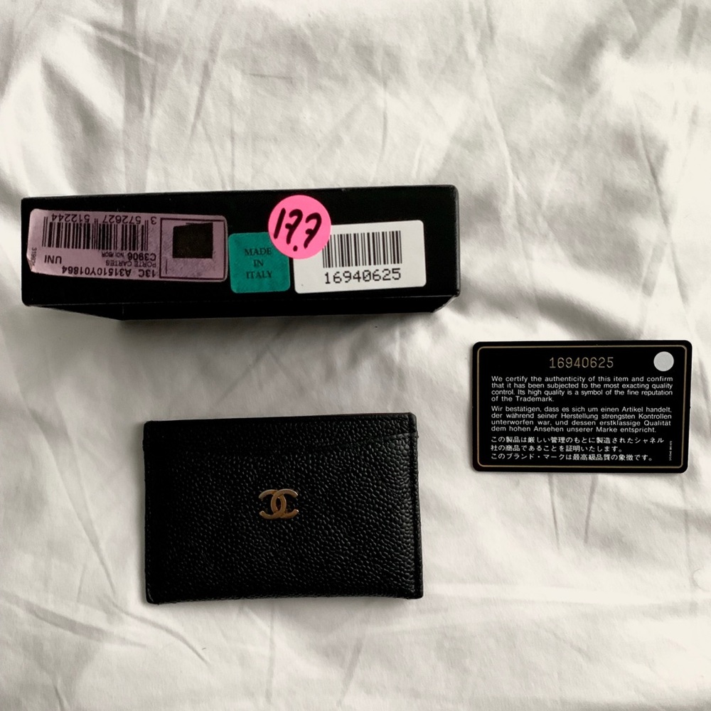 Authentic Chanel Card Holder Black Caviar Leather